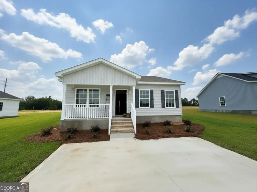 505 Nickies Way, Statesboro