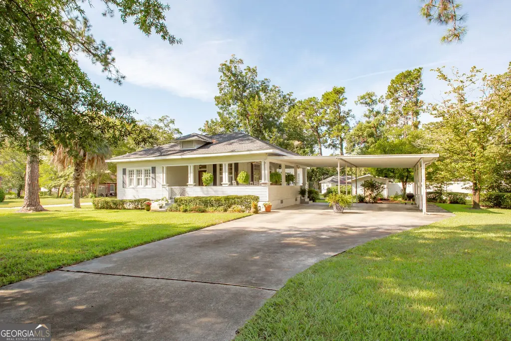 510 Magnolia Drive, Waycross