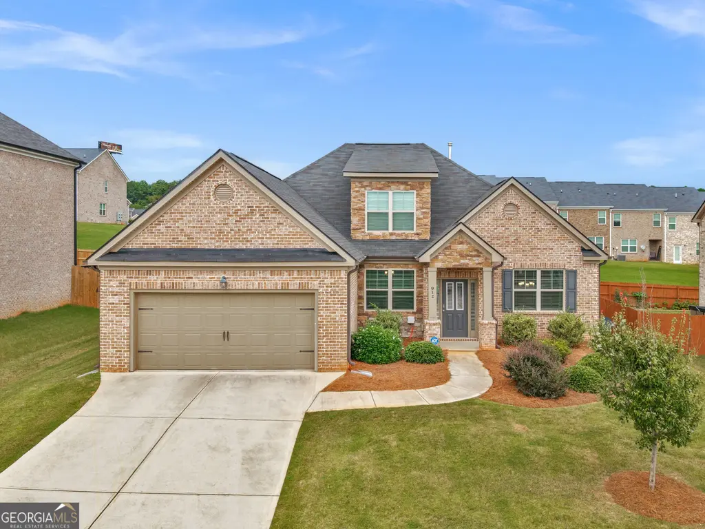 912 Dexter Drive, Stockbridge