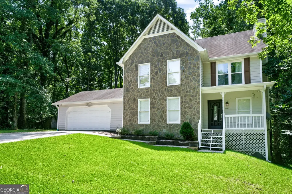 1640 Riverview Court, Auburn