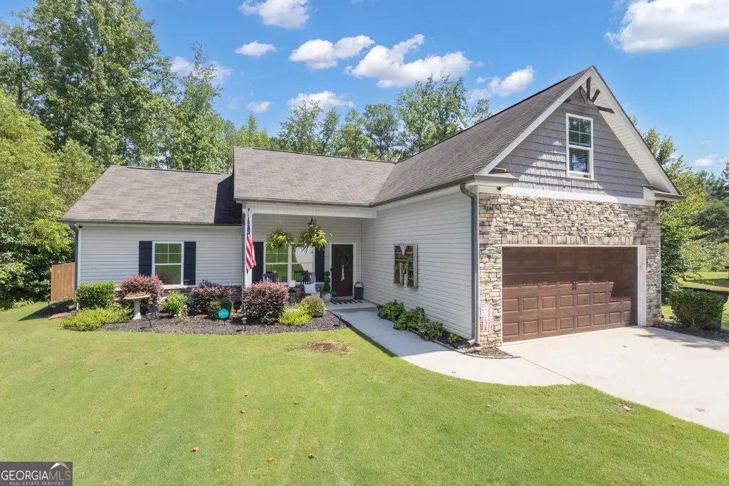43 Hilltop Place, Newnan