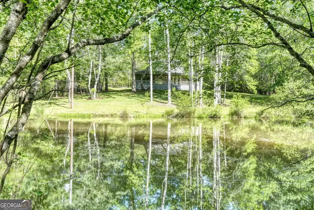 1493 Greasy Creek Road, Brasstown