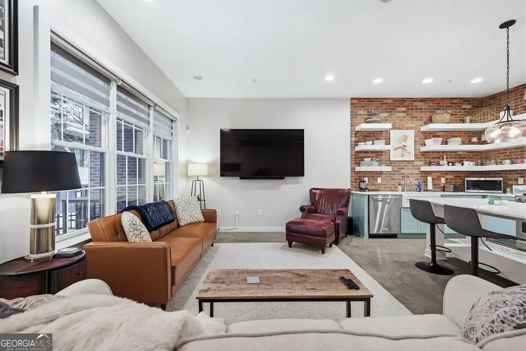 680 Greenwood Avenue Ne 209, Atlanta