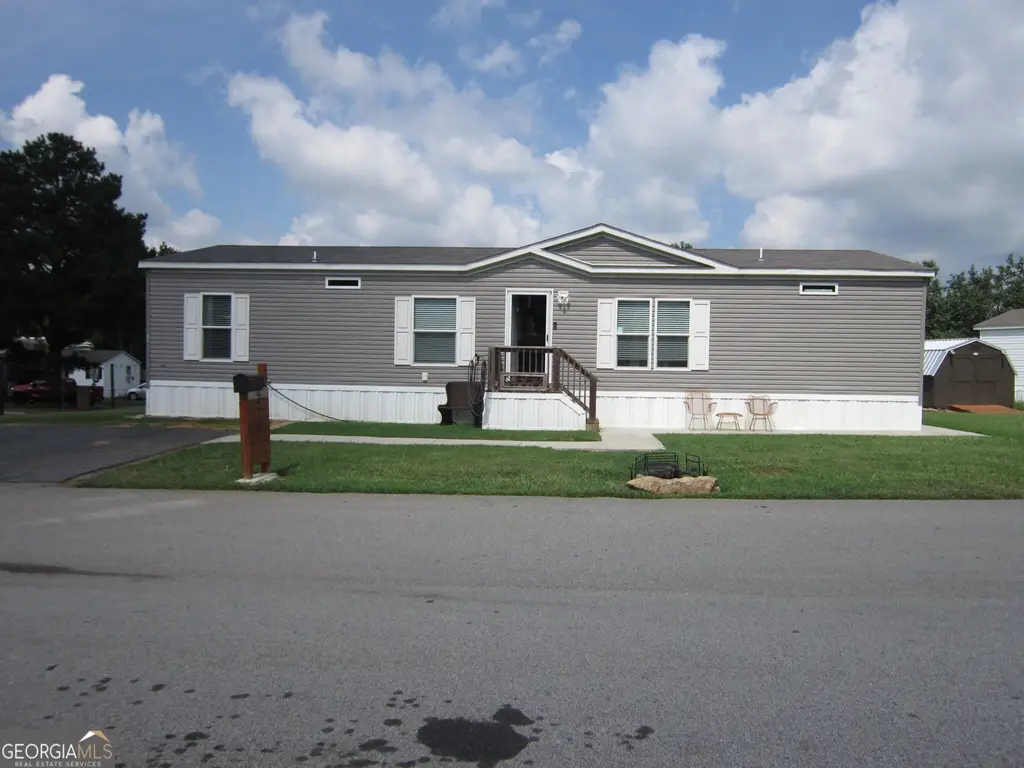 374 Robin Lane # 374r, McDonough