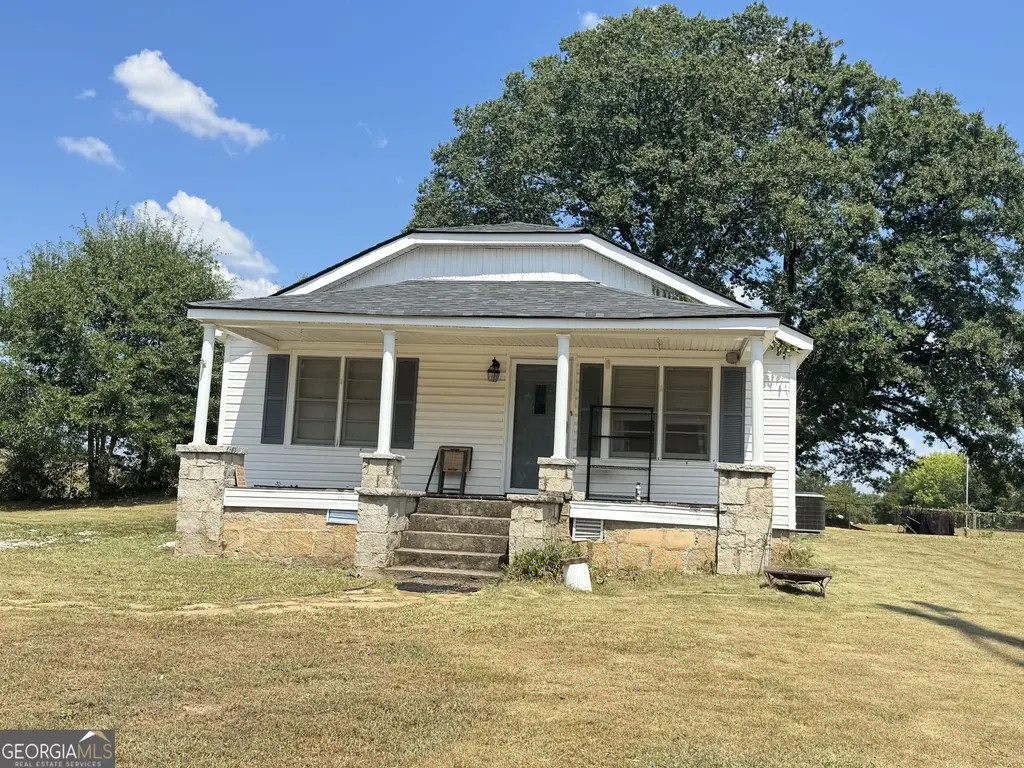 63 Clairmont Avenue, Elberton