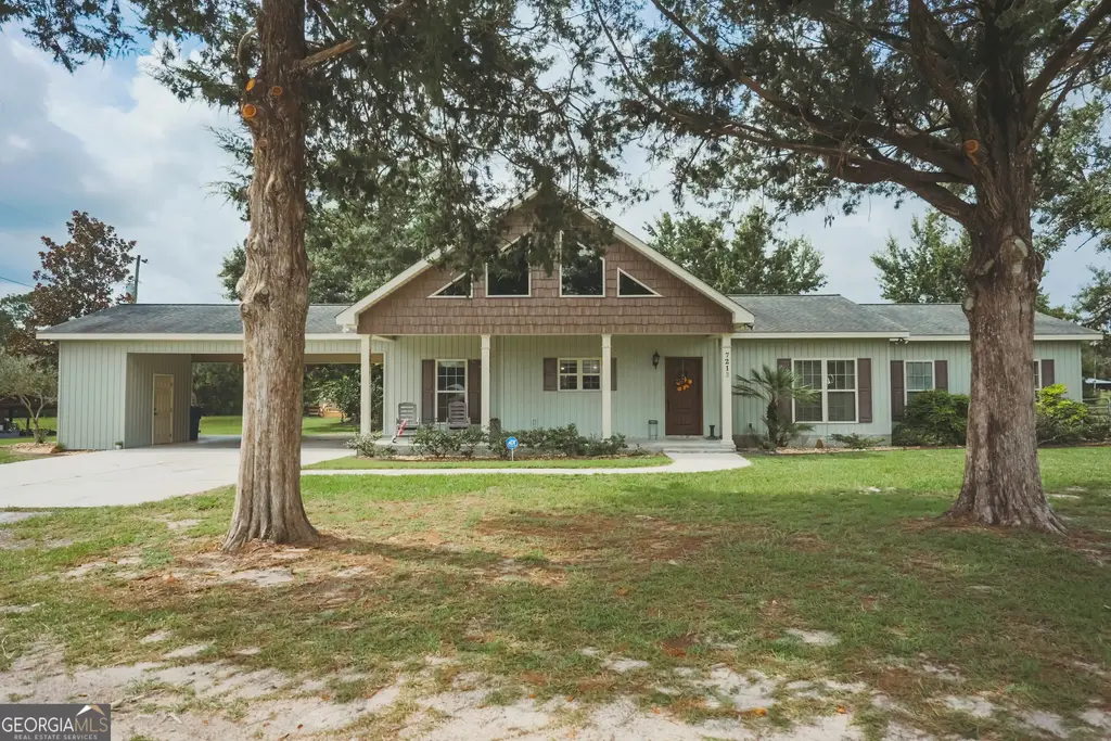 7213 Albany Highway, Millwood
