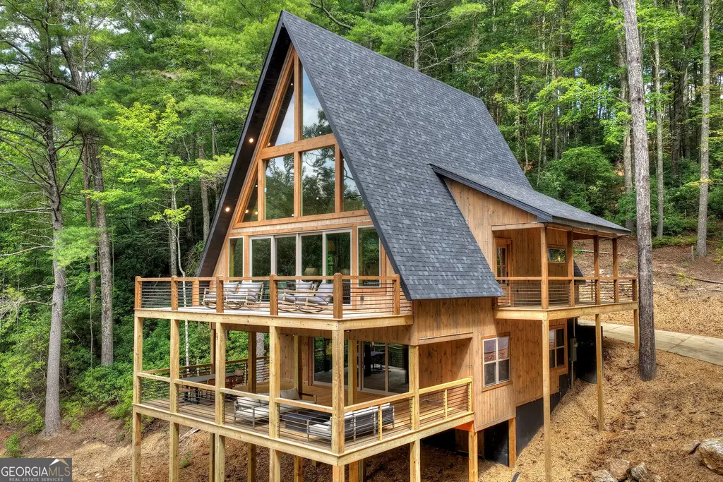 1821 Stanley Creek Road, Cherry Log