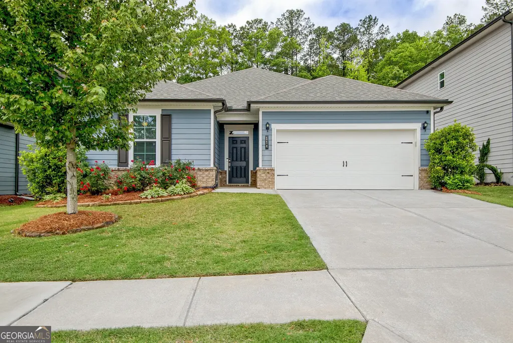 114 Vivian Lane, Peachtree City