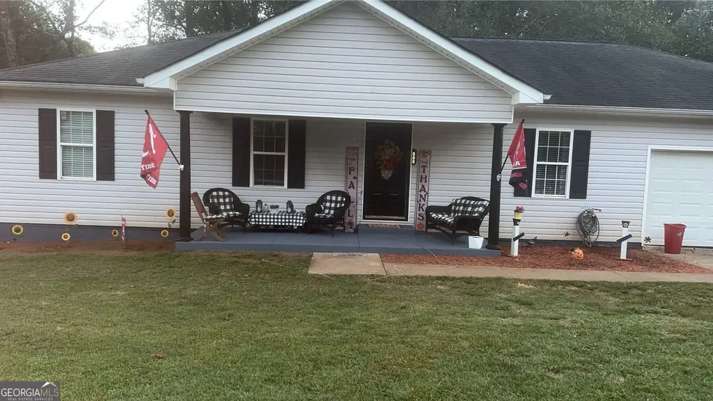 500 Fescue Street, Thomaston