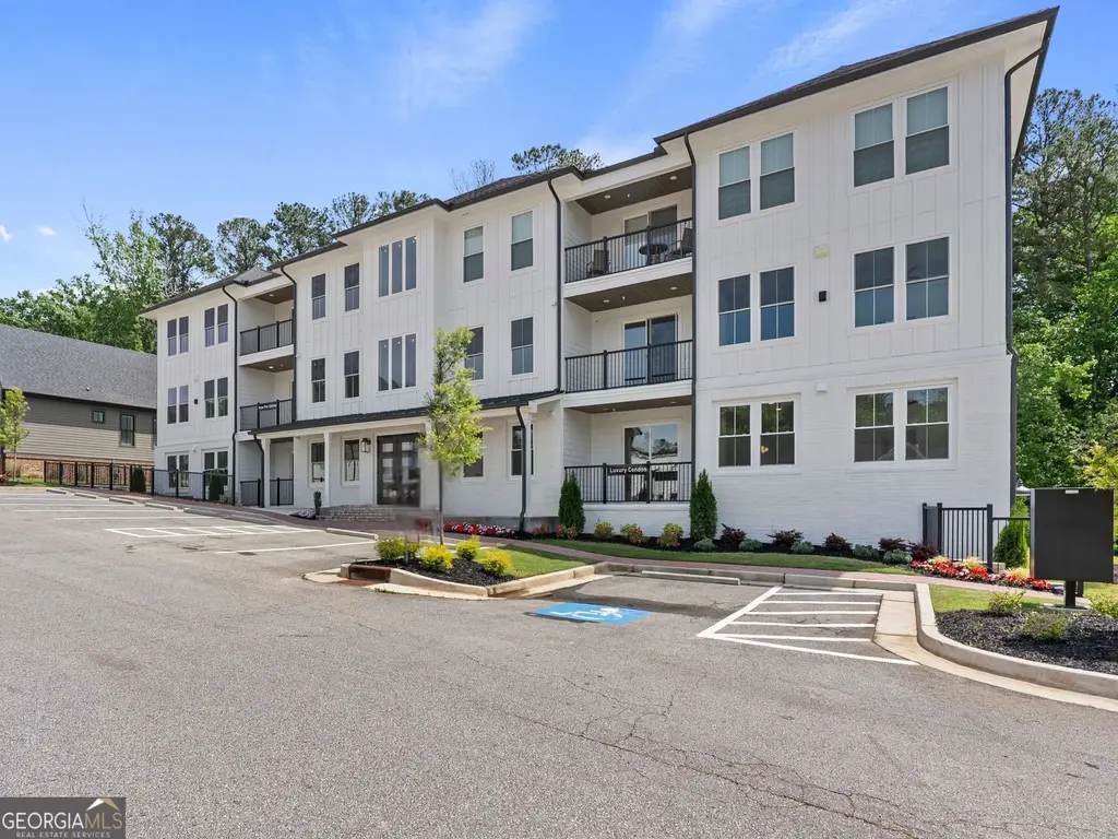 1050 Blair Lane 102, Peachtree city