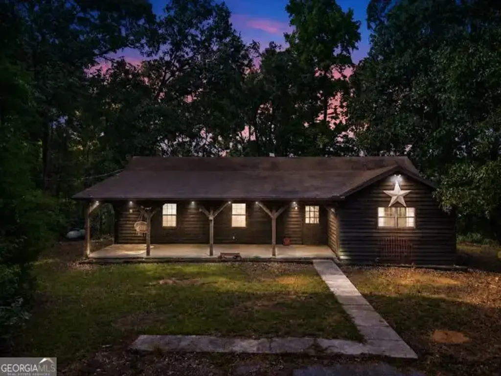 107 Midway Road, Barnesville