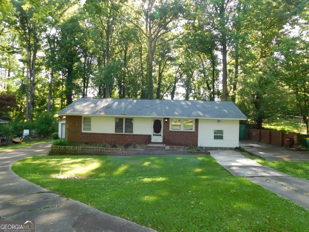4618 Bartlett Road, Forest Park