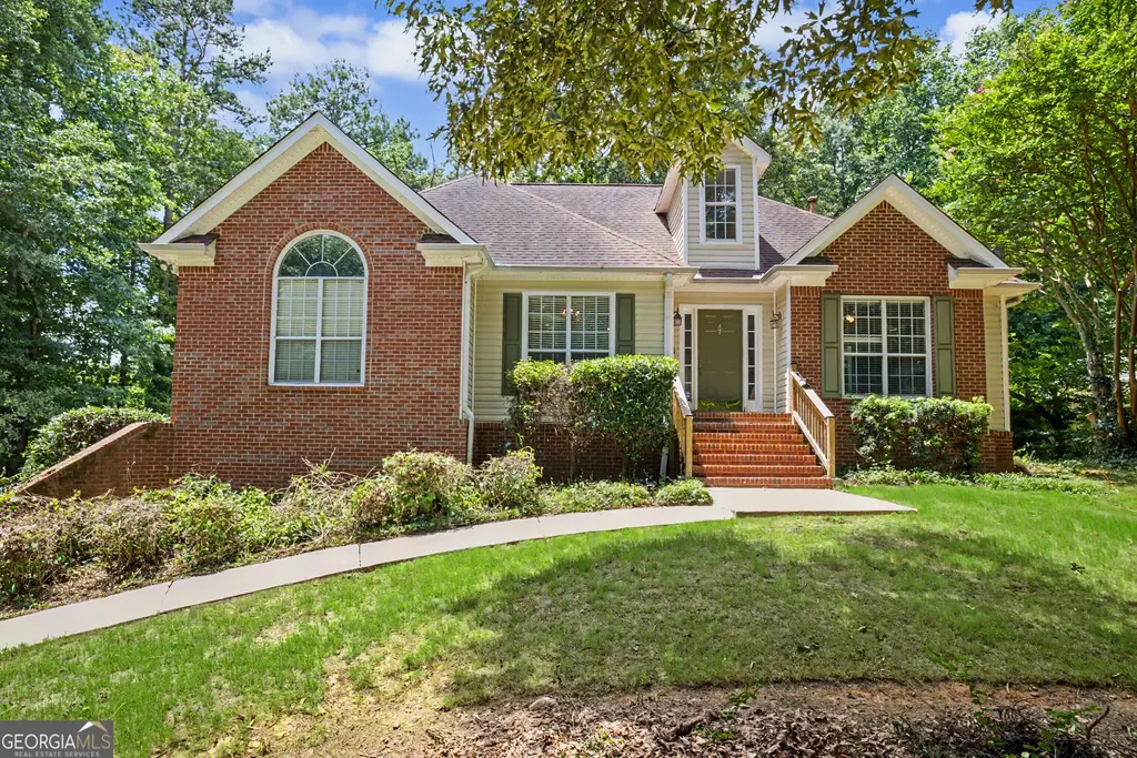 85 Woodstream Drive, Newnan