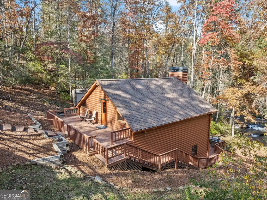 893 Hooper Road, Cleveland