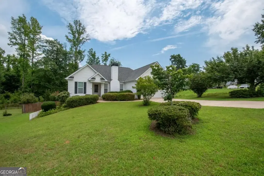 55 Woodrow Place, Newnan