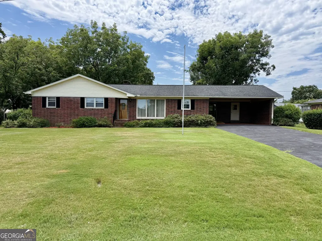 95 Race Street, Hartwell