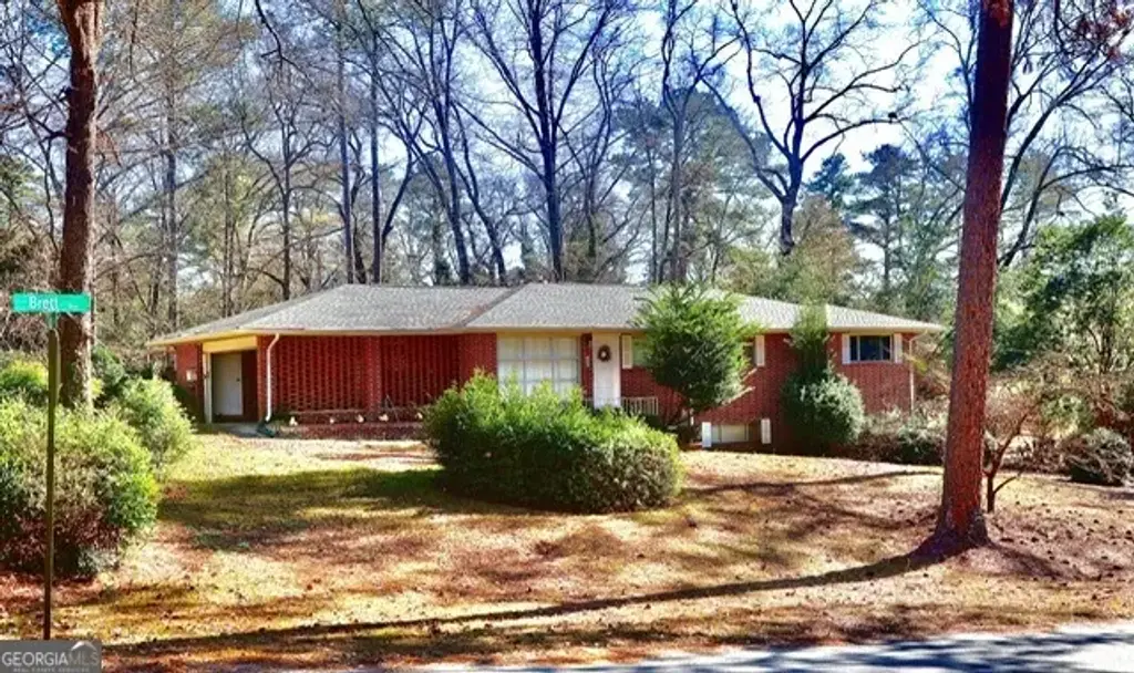 100 Brett Avenue, Warner Robins
