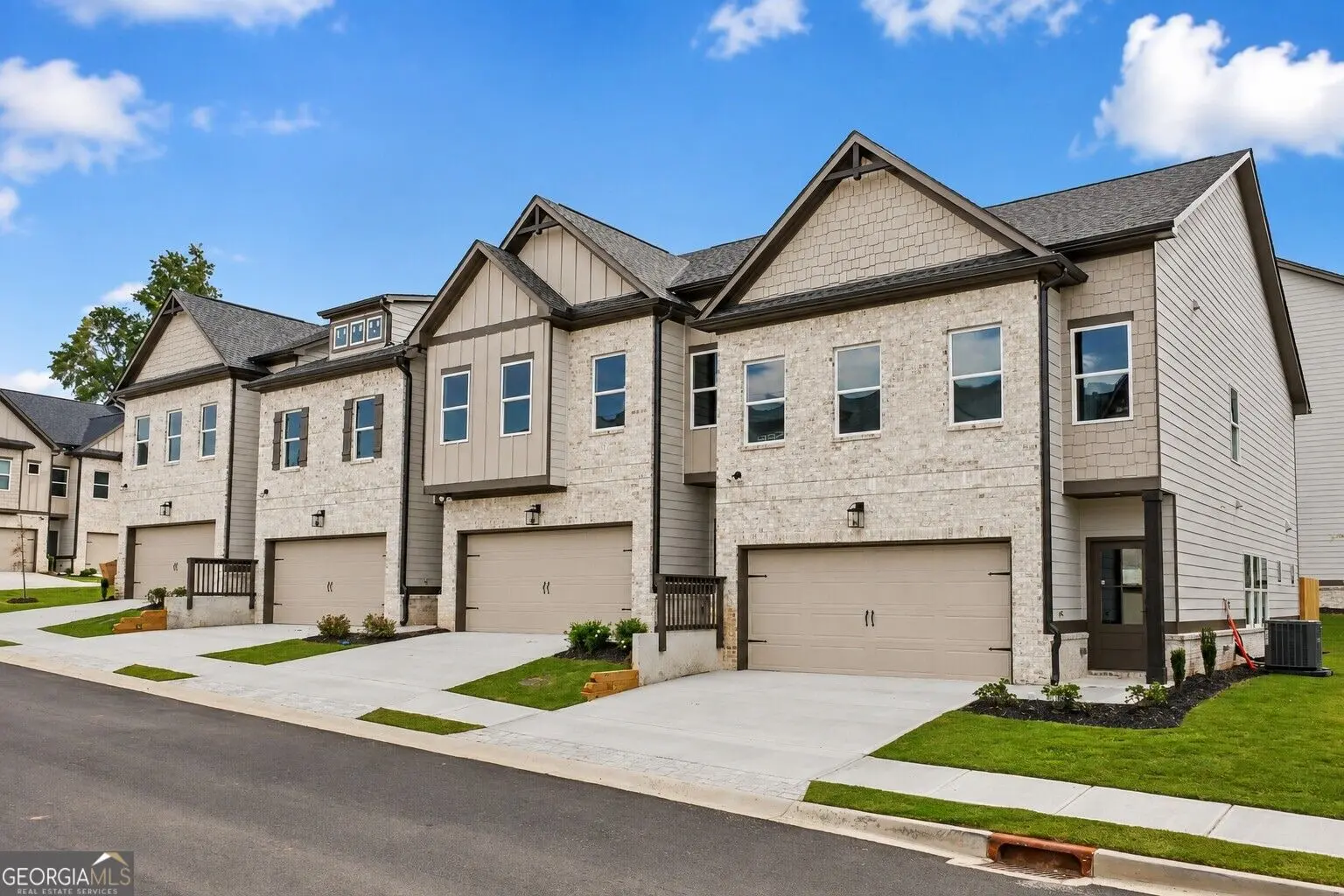 Photo of Listing #10837347