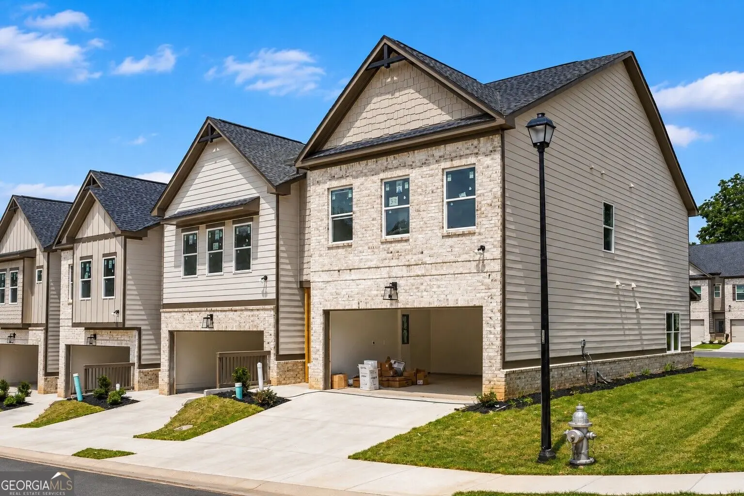 Photo of Listing #10837350