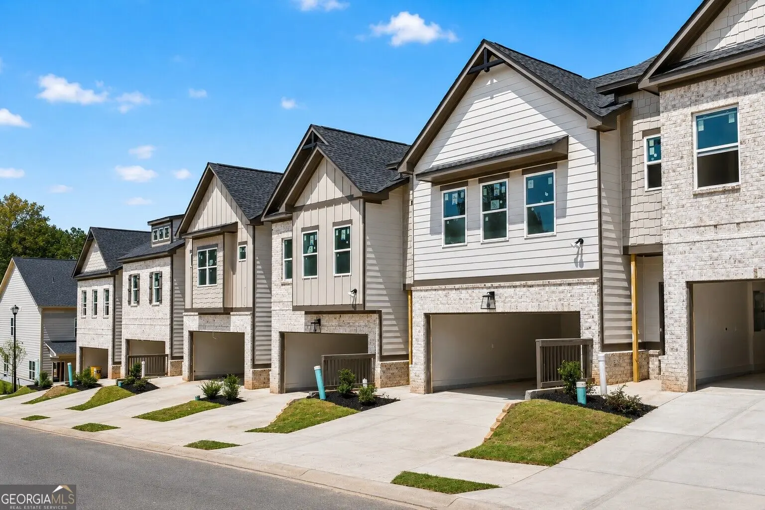 Photo of Listing #10837358