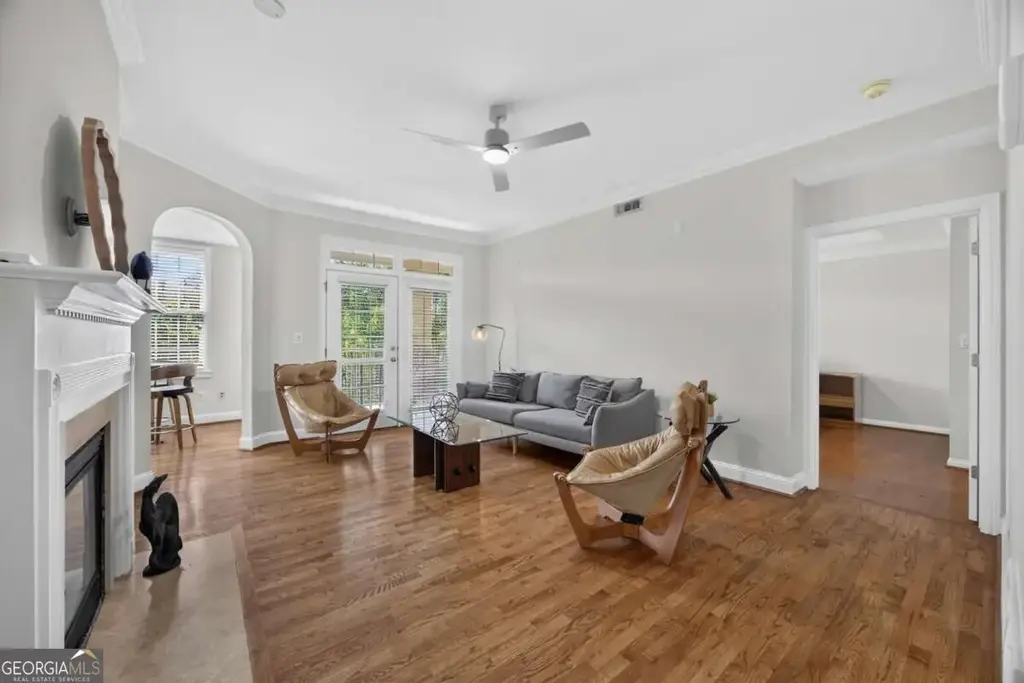 1735 Peachtree Street Ne 327, Atlanta