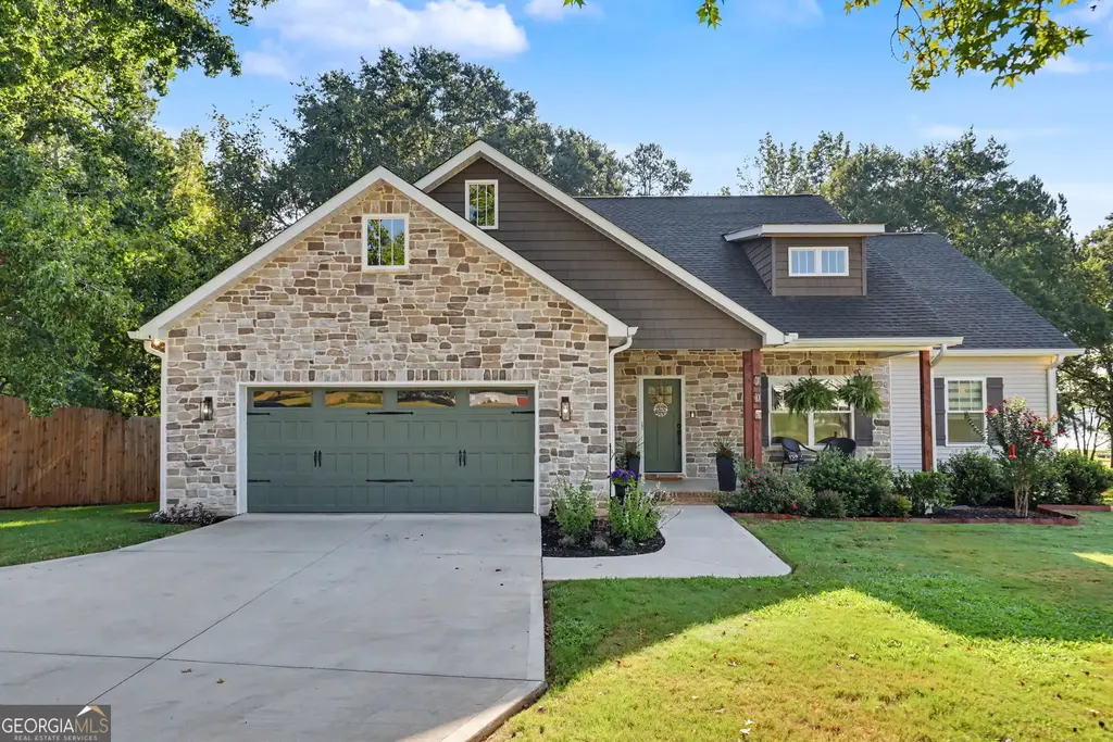 701 Coneross Creek Road, Seneca