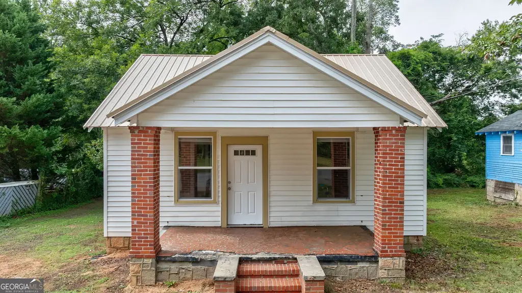 17 Oak Street, Elberton