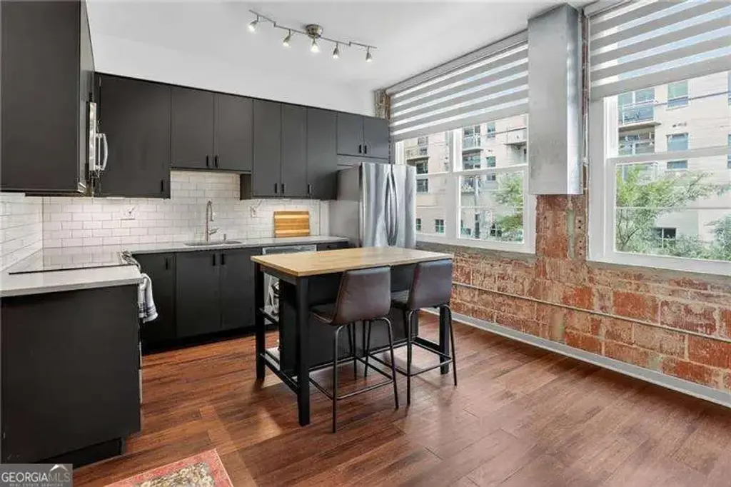 800 Peachtree Street Ne 8303, Atlanta