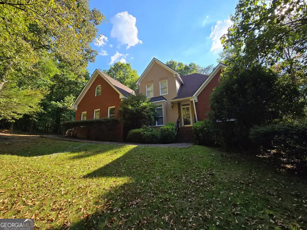 1320 Barnett Ridge, Athens