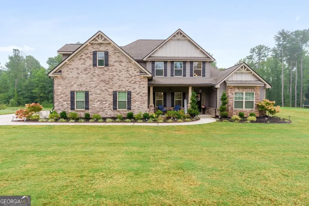 90 Timber Drive, Forsyth
