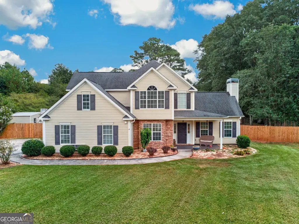 30 Candlewood Court, Newnan