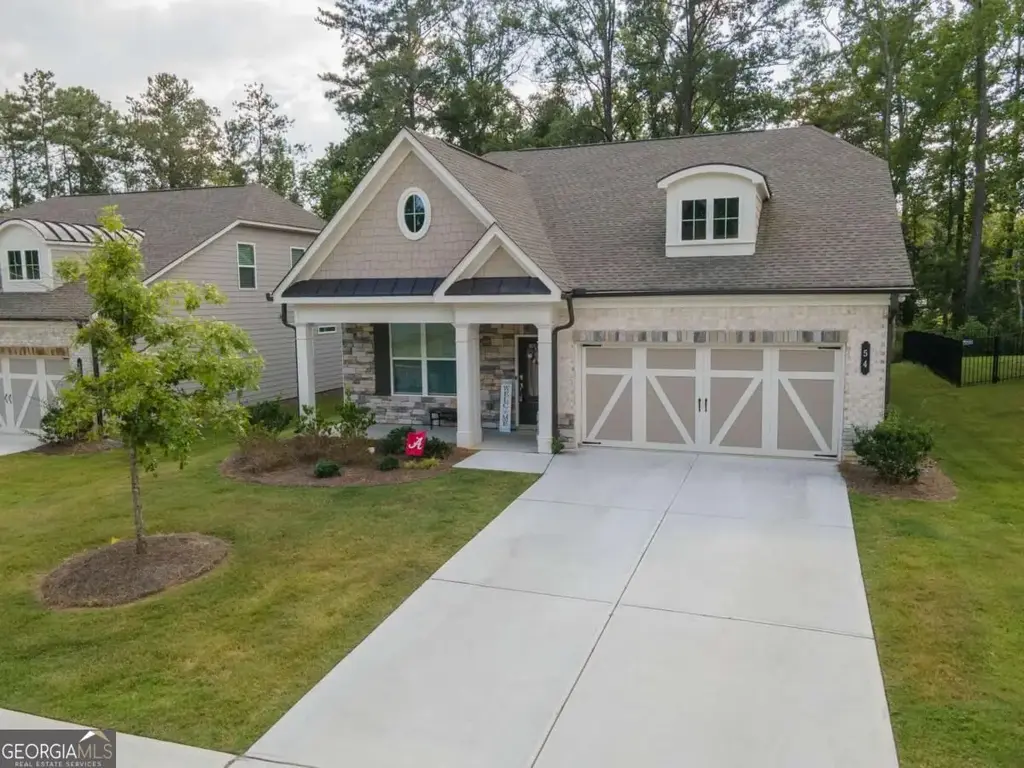 54 Airmont Drive, Sharpsburg