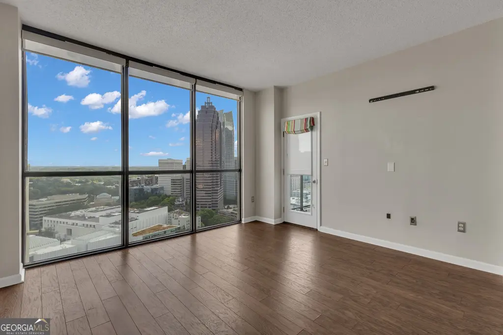 1280 W Peachtree Street Nw 3810, Atlanta