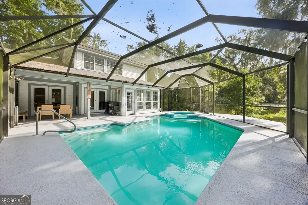 201 Mcintosh Drive, St. Marys