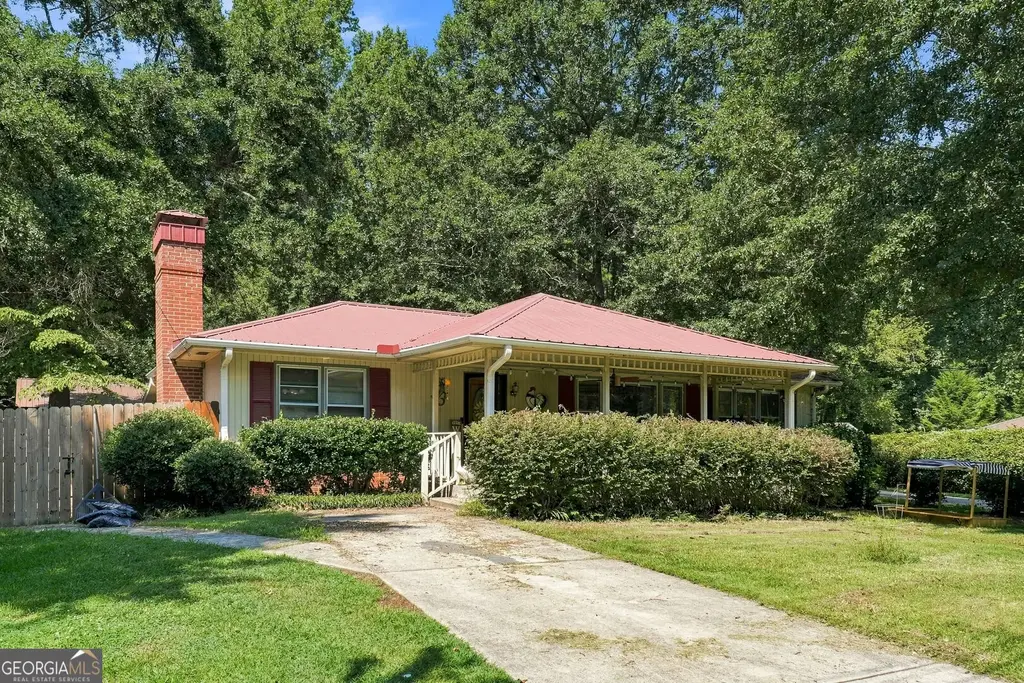 6383 Arthur Drive, Lithia Springs