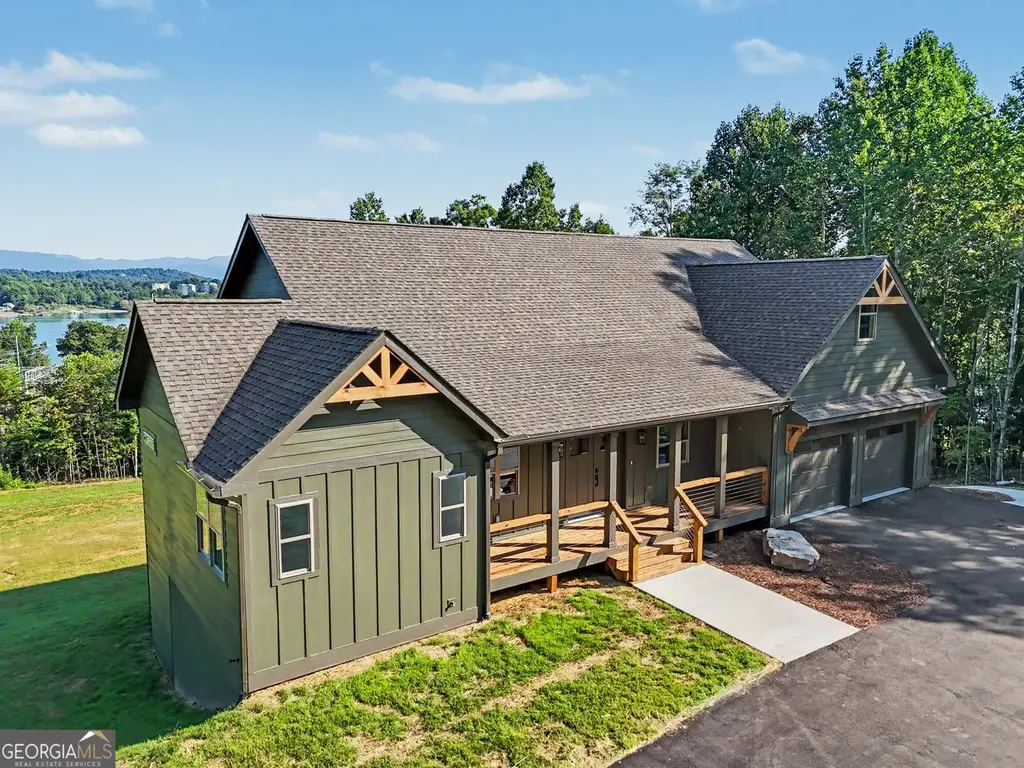 1306 Ramey Mtn Road, Hiawassee