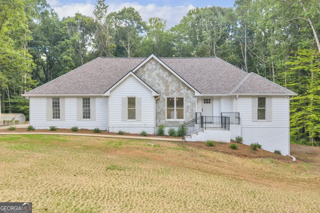 150 Indian Bluff Drive, Sharpsburg