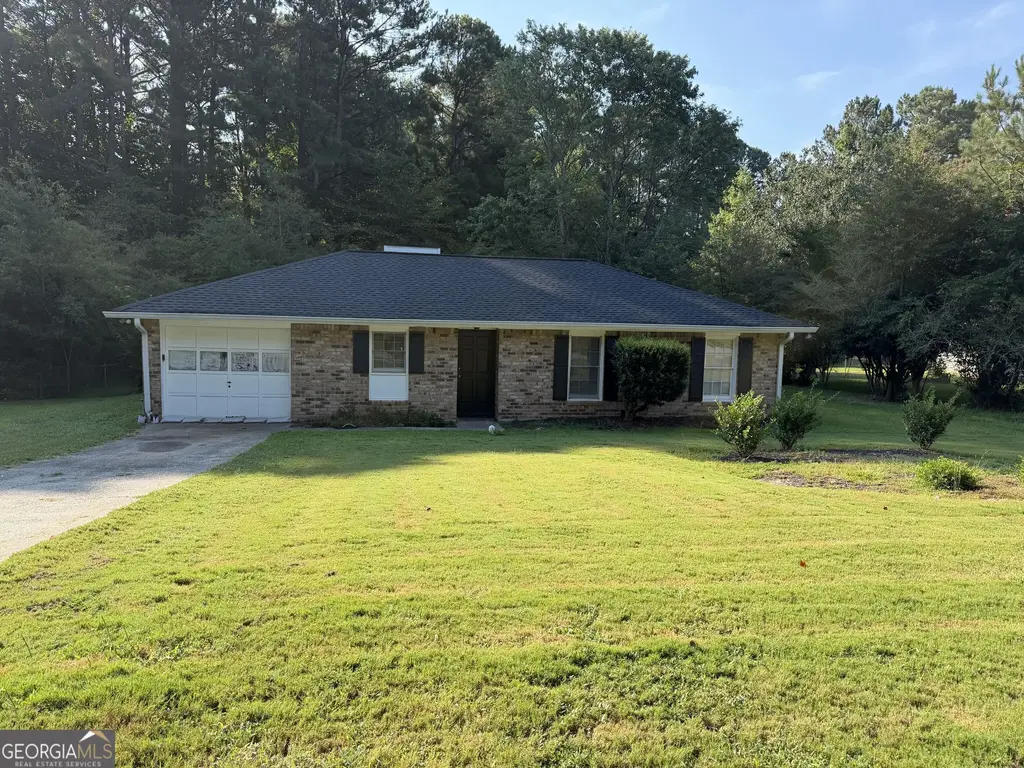 8454 Alden Drive, Riverdale