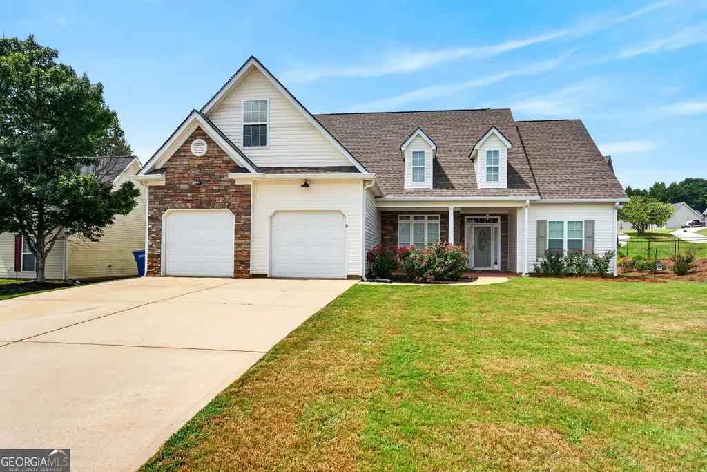 105 Churchill Drive, Lagrange