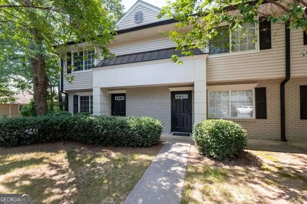 6940 Roswell Road B3, Sandy Springs