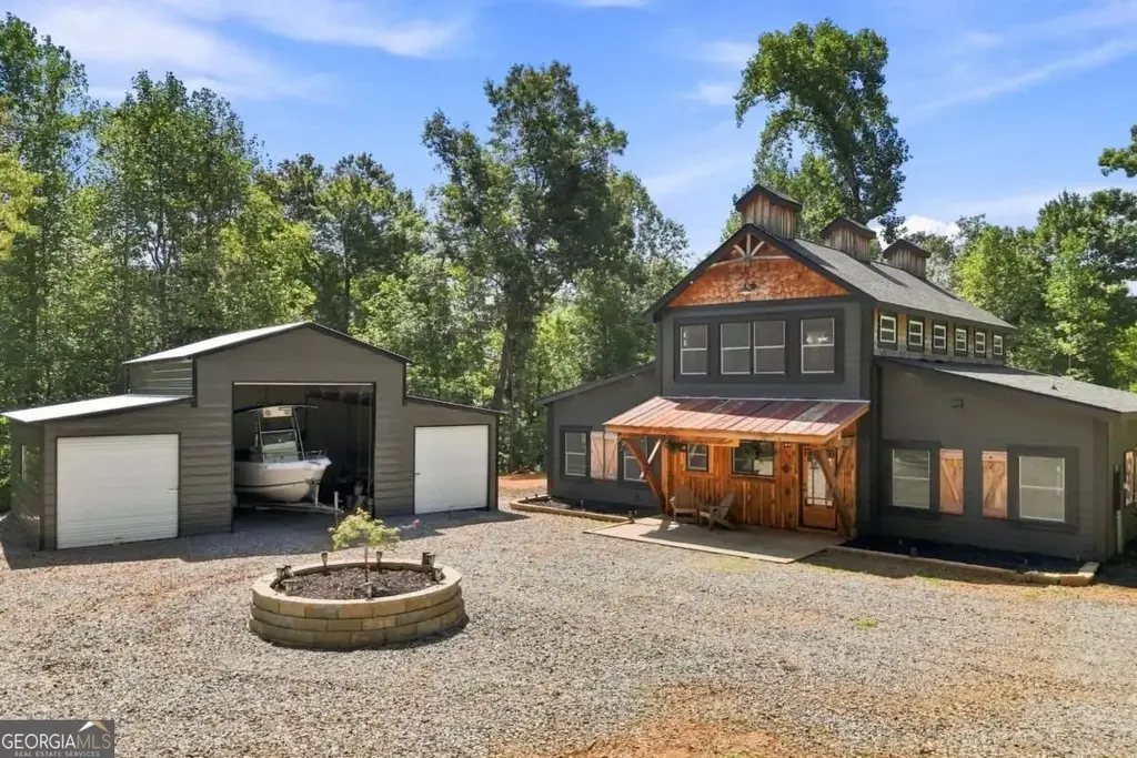 180 Red Plum Drive, Ellijay