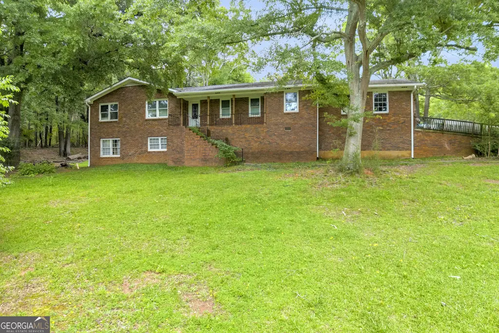 145 Joe Carey Road, Winterville