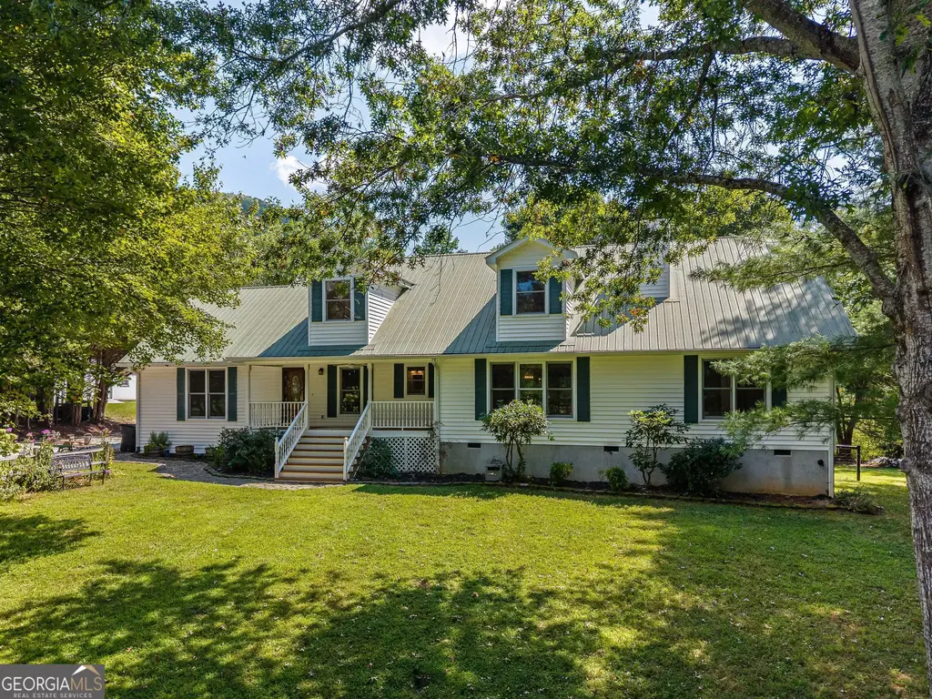 56 Napoleon Lane, Tiger
