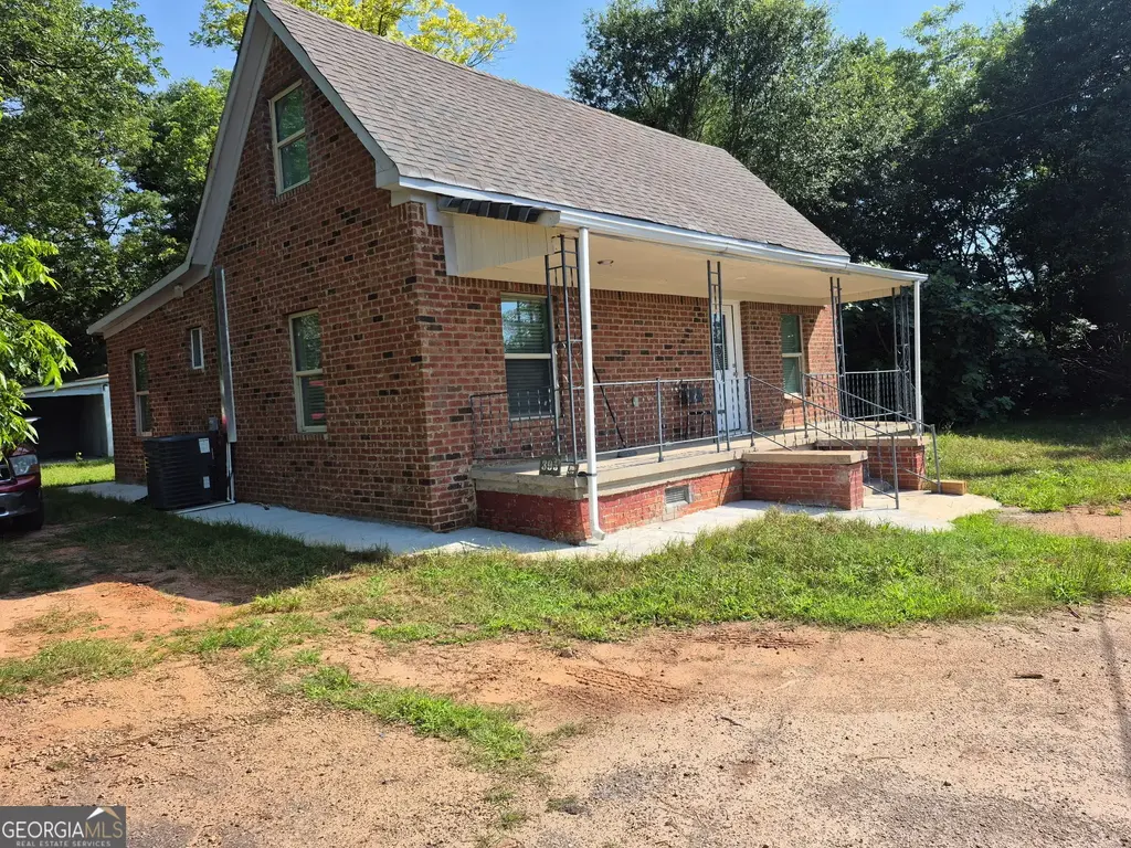 395 S Elm Street, Commerce