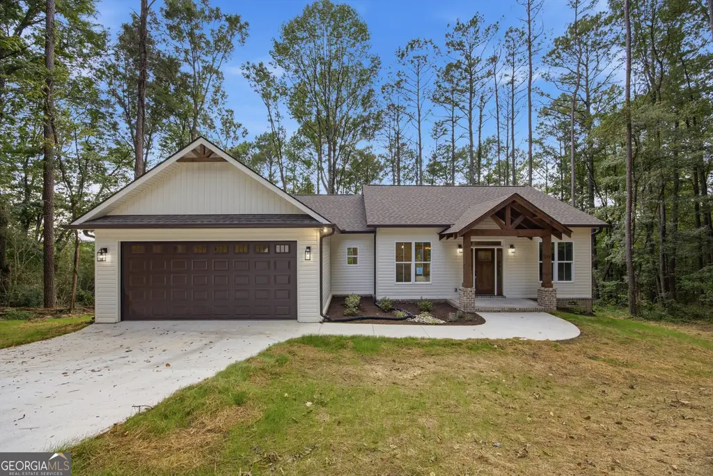 299 Eaglebend Drive, Cohutta