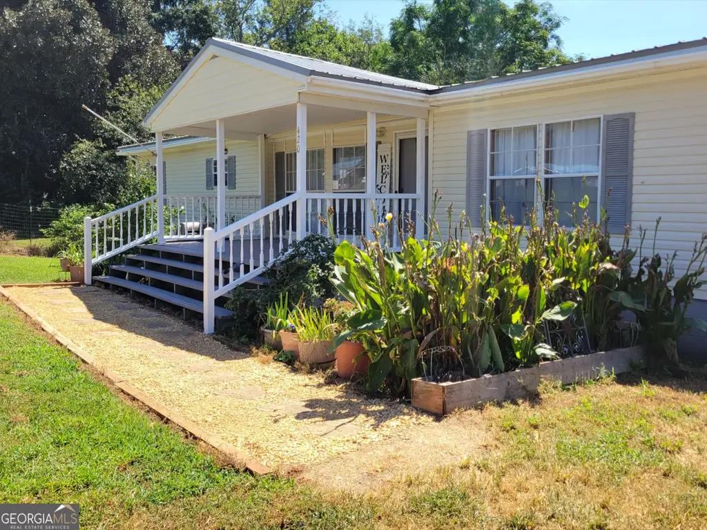 420 Sanford Drive, Nicholson