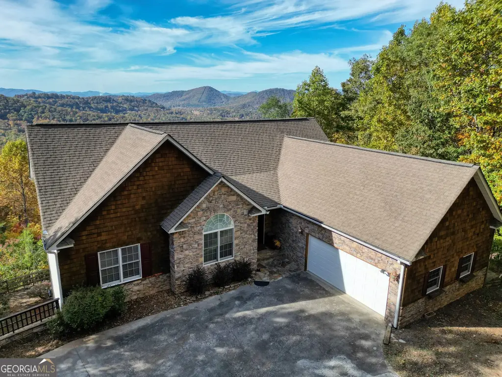883 Ramey Mountain Road, Hiawassee