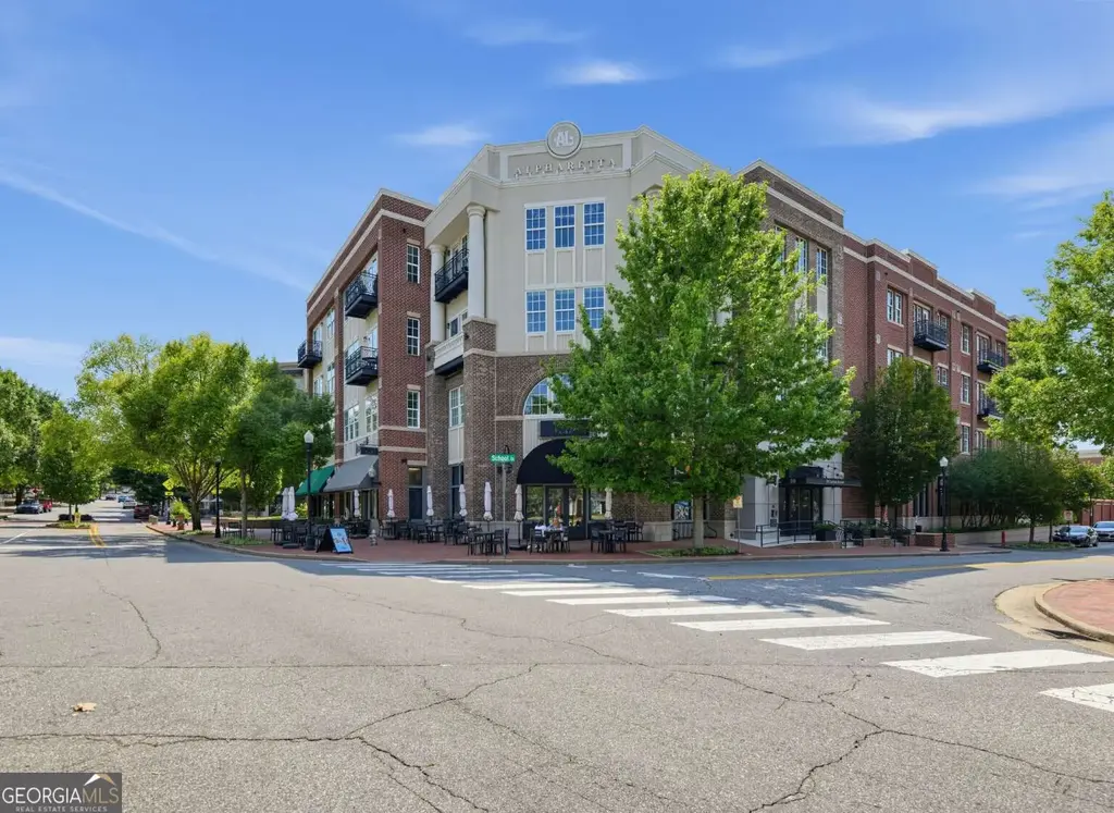 58 Canton Street 202, Alpharetta
