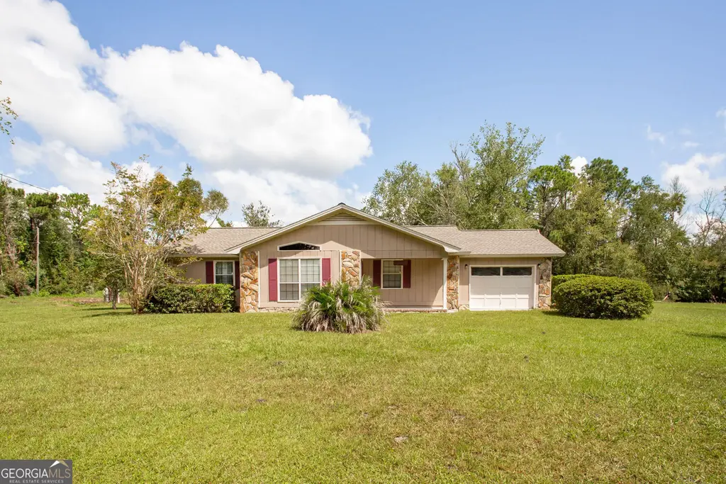 3929 Memorial Drive, Waycross