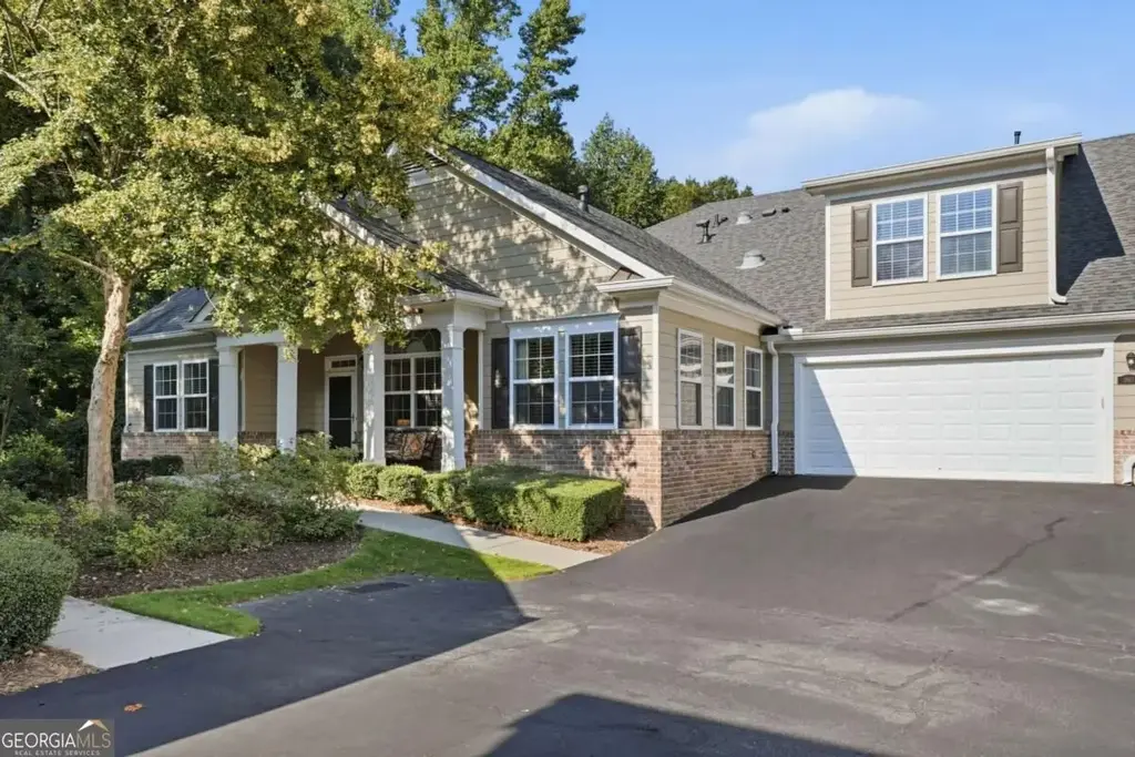 2617 Grapevine Circle 601, Cumming